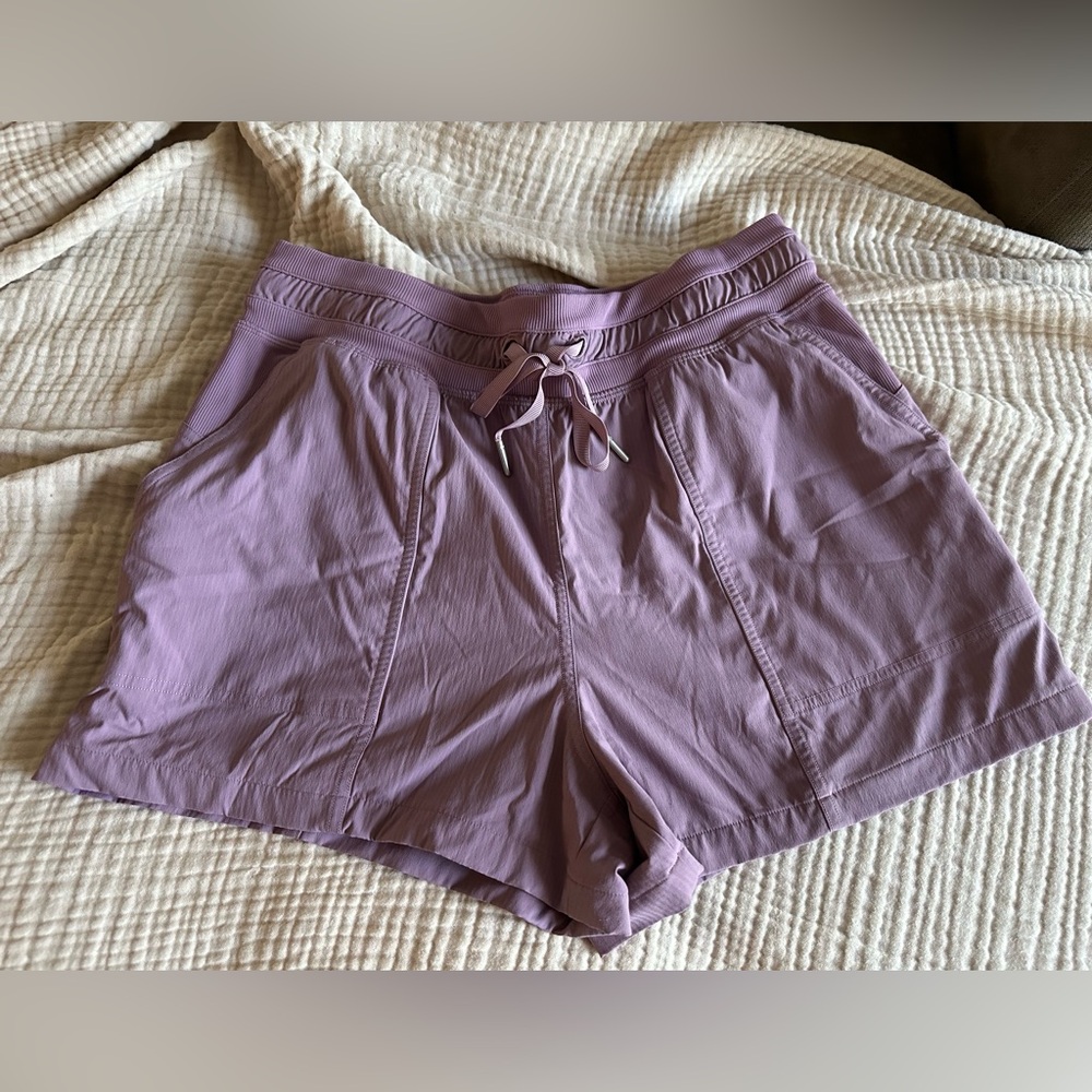 Lululemon Dance Studio High-Rise Lavender Lux Short 3.5